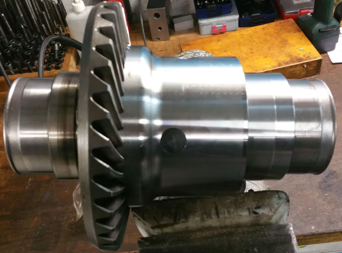 Metallbearbeitung in der Werkstatt der Gross GmbH
